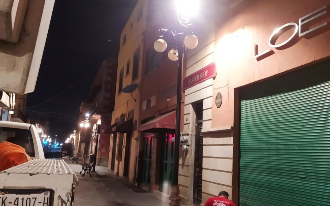 Gobierno de la Capital repara líneas eléctricas y restablece la luz en el Pasaje Zaragoza