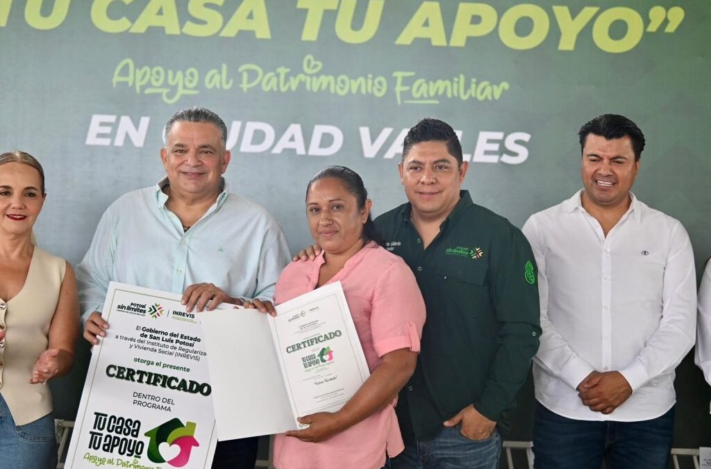 VALLENSES RECONOCEN APOYO DE RICARDO GALLARDO CON LOTES Y TRANSPORTE GRATUITOS