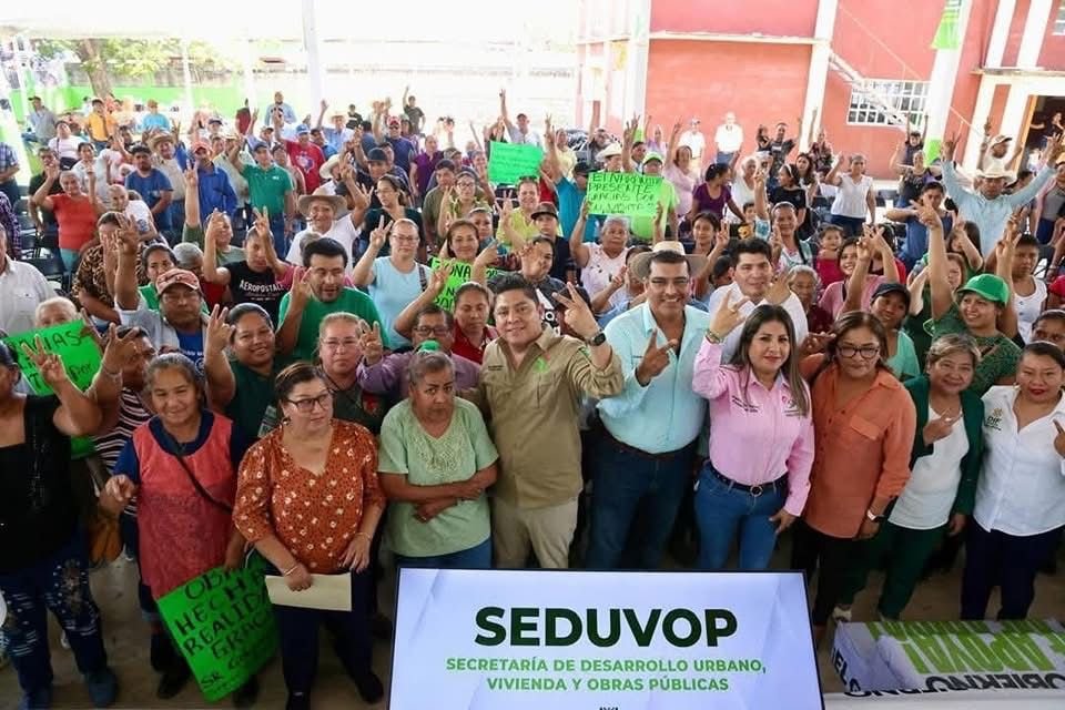 CON RICARDO GALLARDO, LA EDUCACIÓN AVANZA EN LA HUASTECA