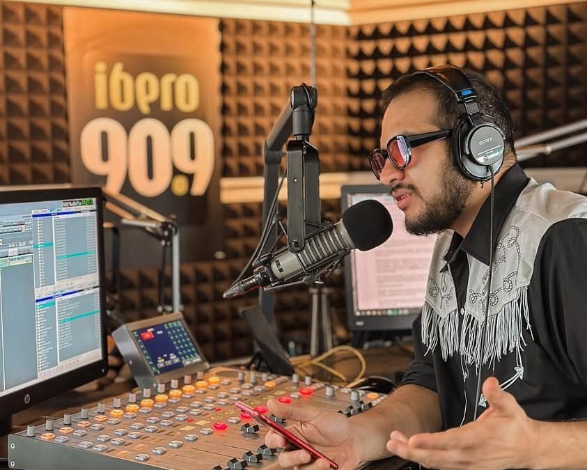 La UASLP acerca a sus estudiantes al podcast como medio de comunicación