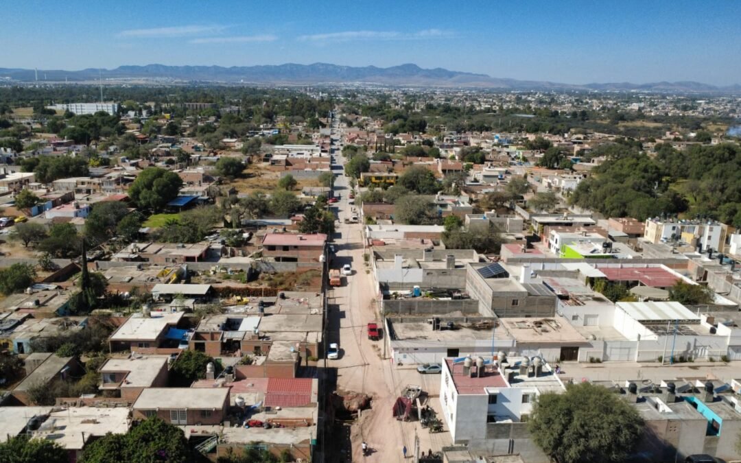 GOBIERNO ESTATAL AVANZA EN REHABILITACIÓN DE AVENIDA ADOLFO LÓPEZ MATEOS