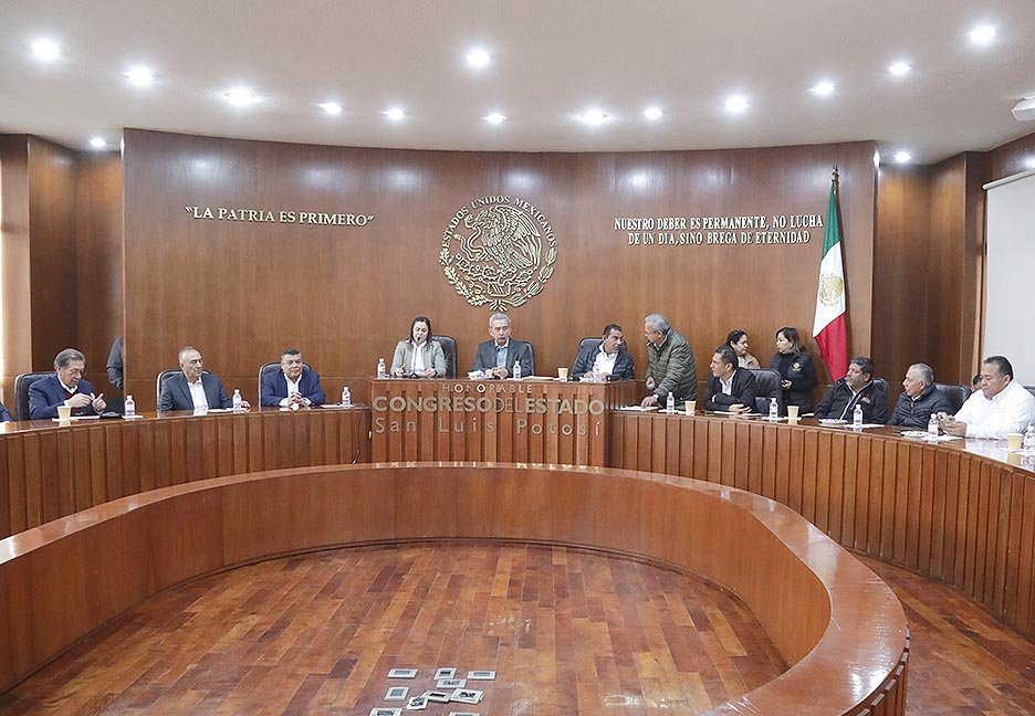 SE PRESENTA INICIATIVA DE ARMONIZACIÓN CON DISPOSICIONES FEDERALES, PARA GARANTIZAR QUE LAS PERSONAS TRABAJADORAS DEL ESTADO ELIJAN DIRIGENCIA SINDICAL SIN PRESIONES.