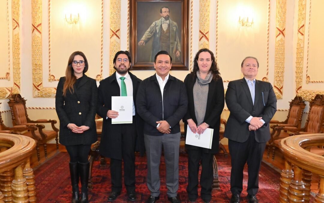 FORTALECEN ESTADO DE DERECHO CON TOMA DE PROTESTA A NUEVOS NOTARIOS PÚBLICOS