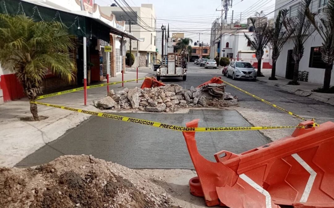 Bacheo Emergente atiende reportes ciudadanos y refuerza la movilidad en colonias de San Luis Capital