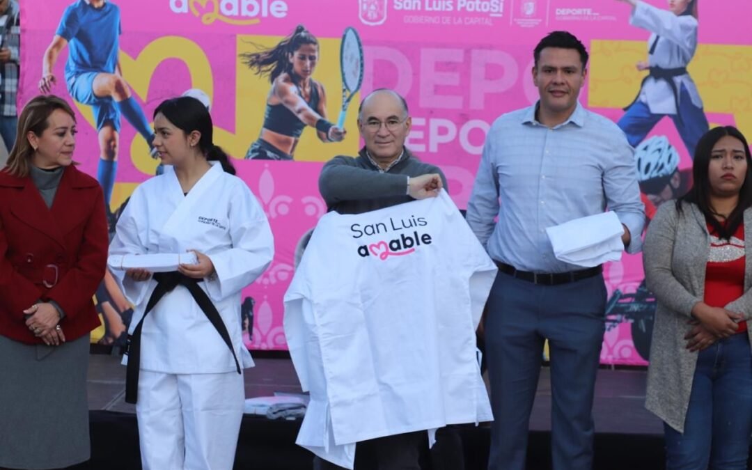 Impulso decidido al deporte: Alcalde Galindo entrega uniformes a 500 artemarcialistas de San Luis Capital