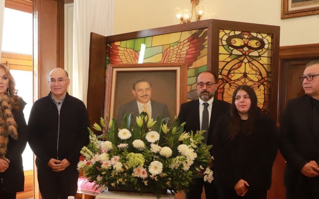 Cabildo de la Capital rinde homenaje póstumo al ex gobernador Guillermo Fonseca Álvarez
