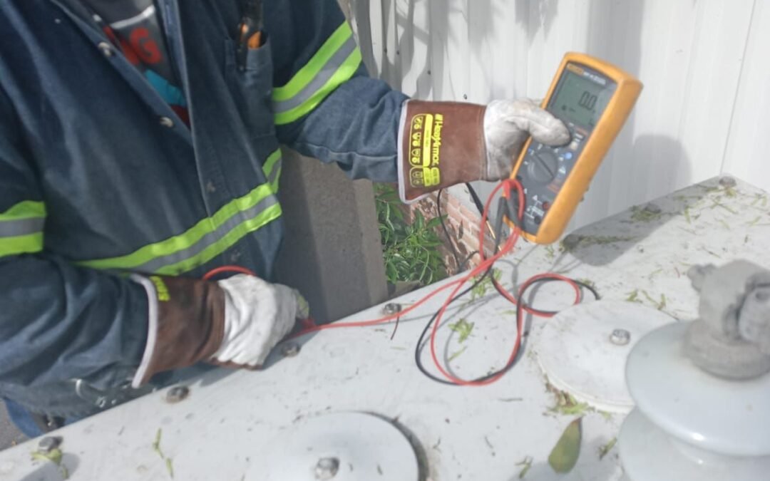 INTERAPAS TRABAJA DE MANERA INMEDIATA PARA RESTABLECER EL SERVICIO EN ZONA JACARANDAS II