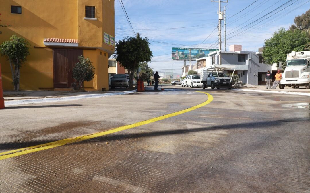 Vecinos reconocen regeneración integral de la avenida de las Presas en El Aguaje