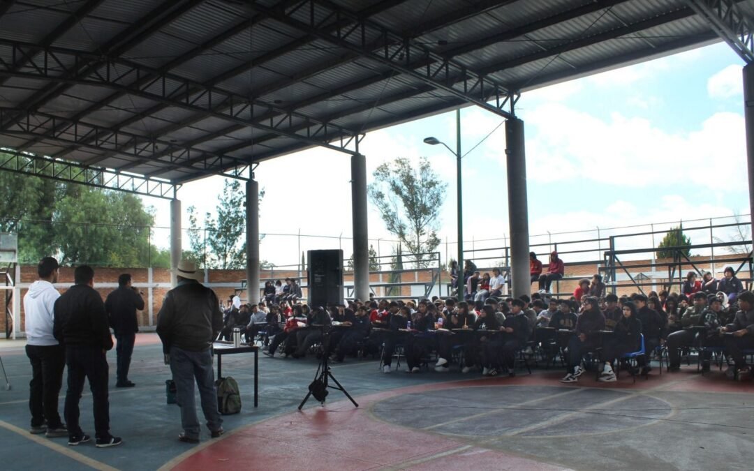 Acciones preventivas en escuelas municipales con alianza entre Gobierno Capitalino y AA