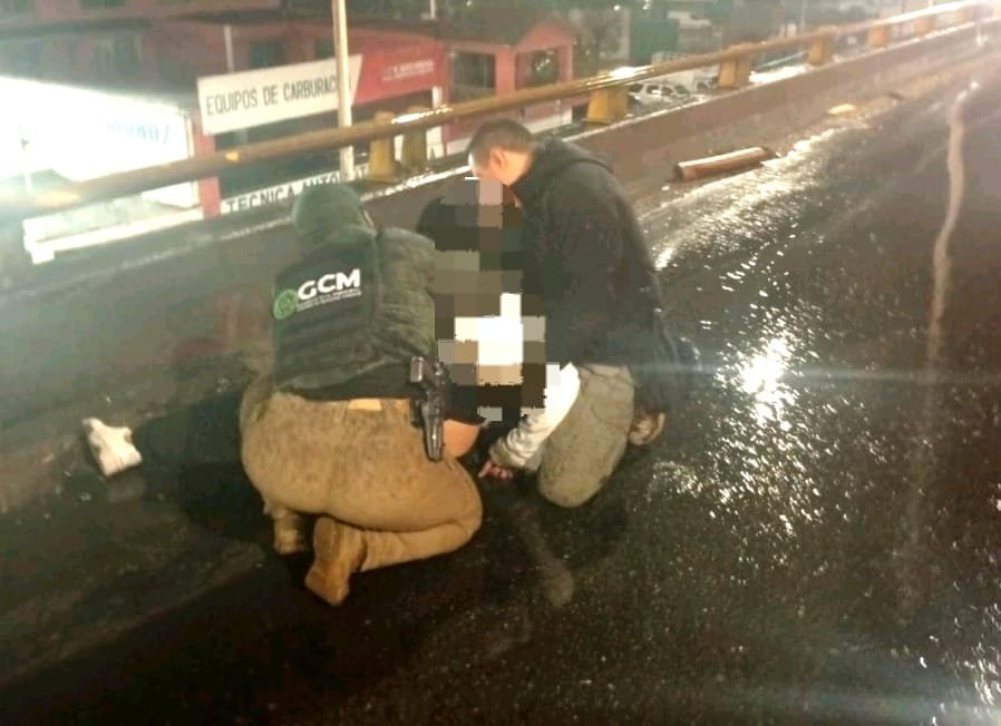 GUARDIA CIVIL DE SOLEDAD EVITA SITUACIÓN DE RIESGO EN UNA MENOR EN PUENTE DEL CIRCUITO POTOSÍ