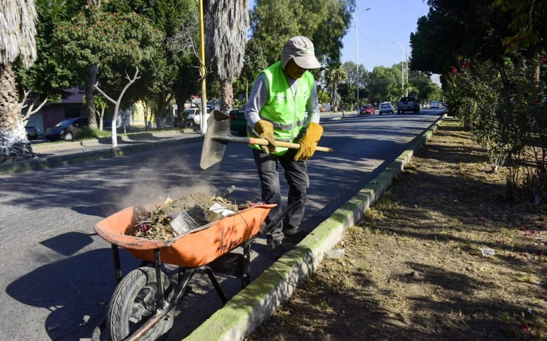 GOBIERNO MUNICIPAL DE SOLEDAD CUMPLE CON SEGUNDA EXHIBICIÓN DE AGUINALDO A BASE TRABAJADORA