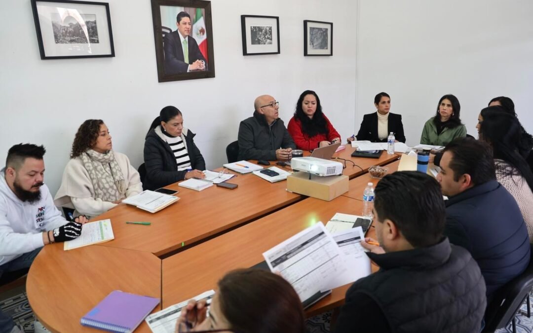 GOBIERNO AVANZA EN ORDEN Y DESEMPEÑO INSTITUCIONAL