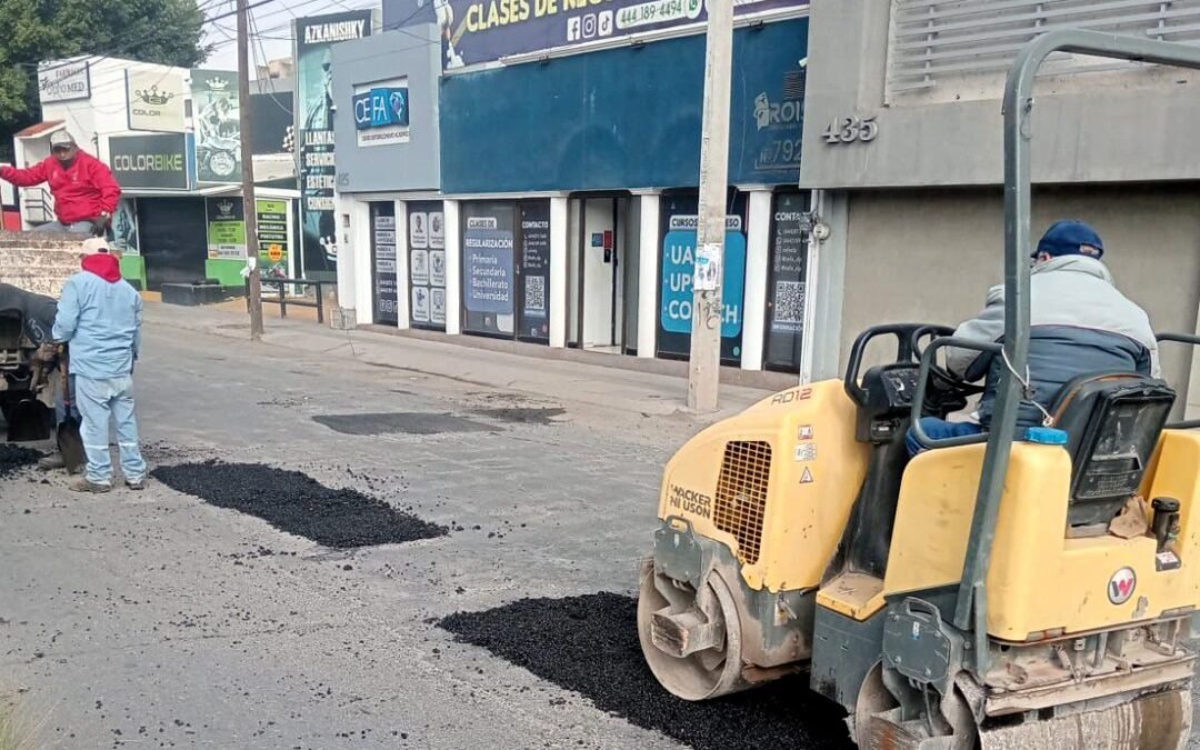 Gobierno de la Capital atiende reportes ciudadanos de bacheo