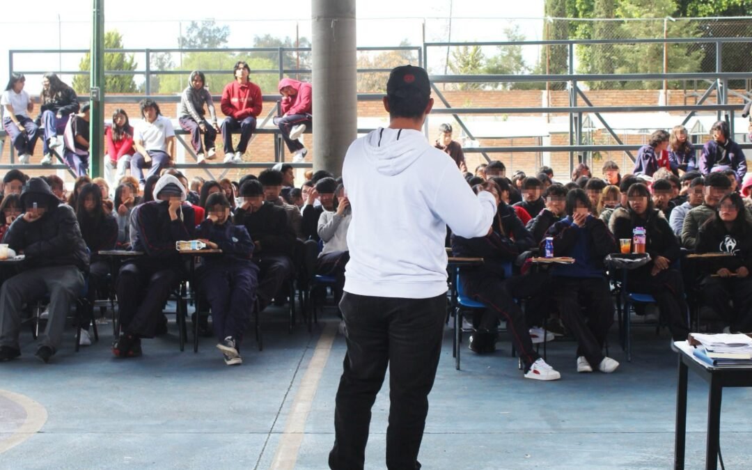 Gobierno de la Capital participa en la 31ª Semana Nacional de AA y el Sector Salud, en las Preparatorias Municipales