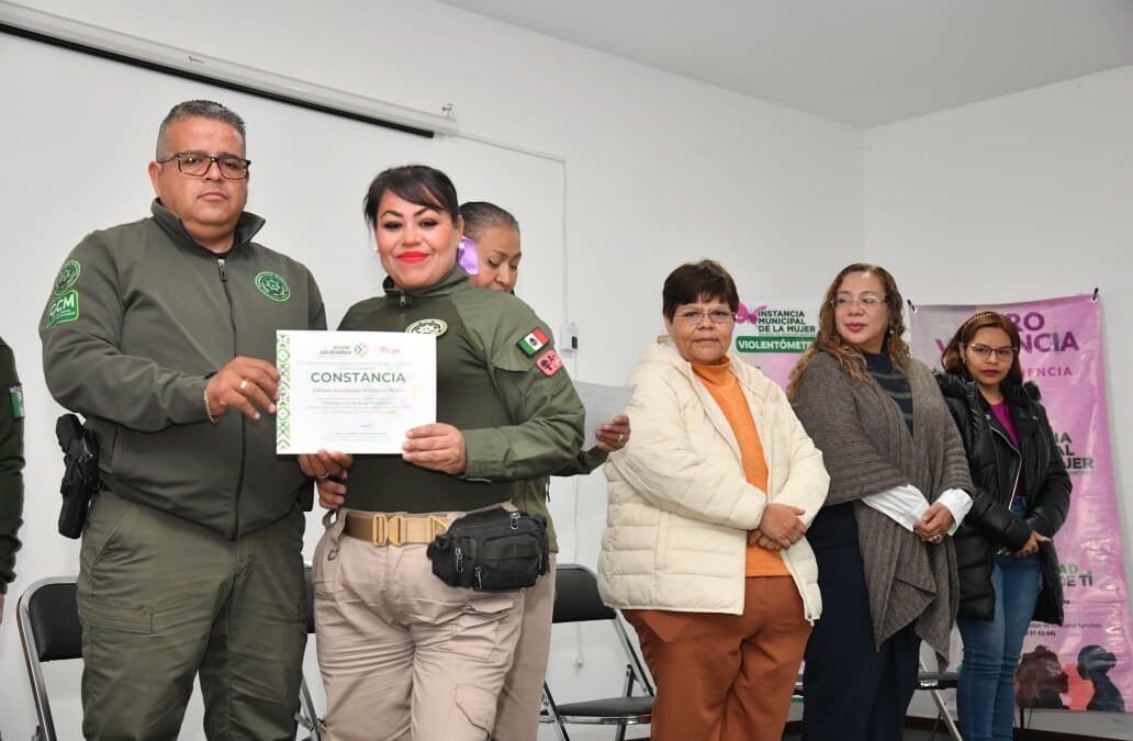 UAVI DE SOLEDAD CAPACITA A 35 OFICIALES EN MEDIDAS CAUTELARES