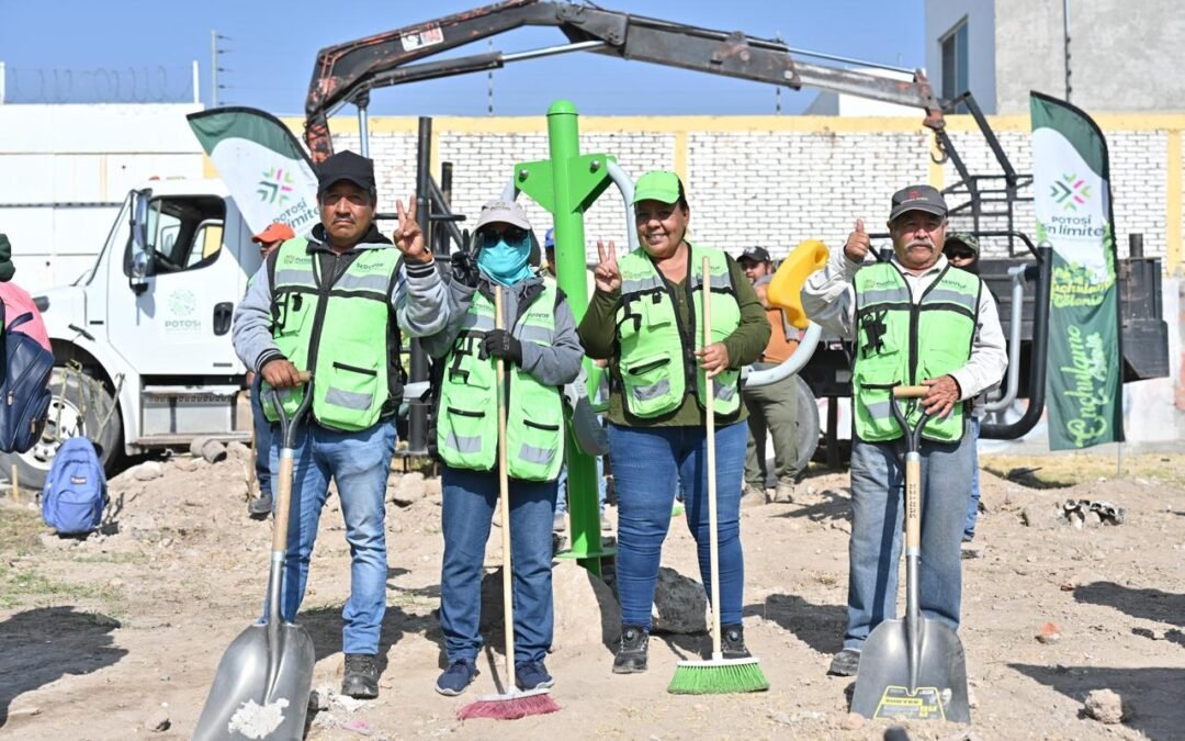 RICARDO GALLARDO CARDONA ENCHULA LA COLONIA SAN LUIS REY