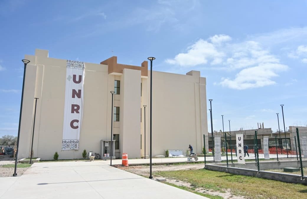 LA UNIVERSIDAD ROSARIO CASTELLANOS FORTALECE LA EDUCACIÓN SUPERIOR EN SAN LUIS