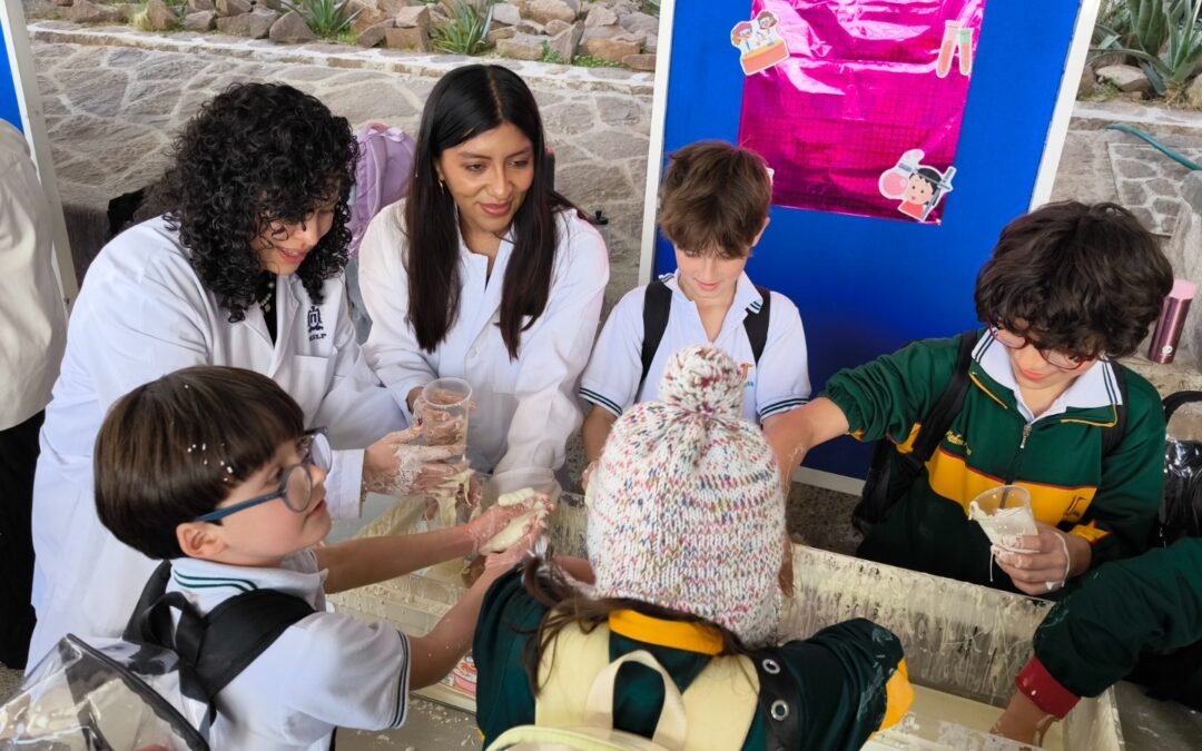 Infancias descubren la ciencia de forma lúdica en el Instituto de Física de la UASLP