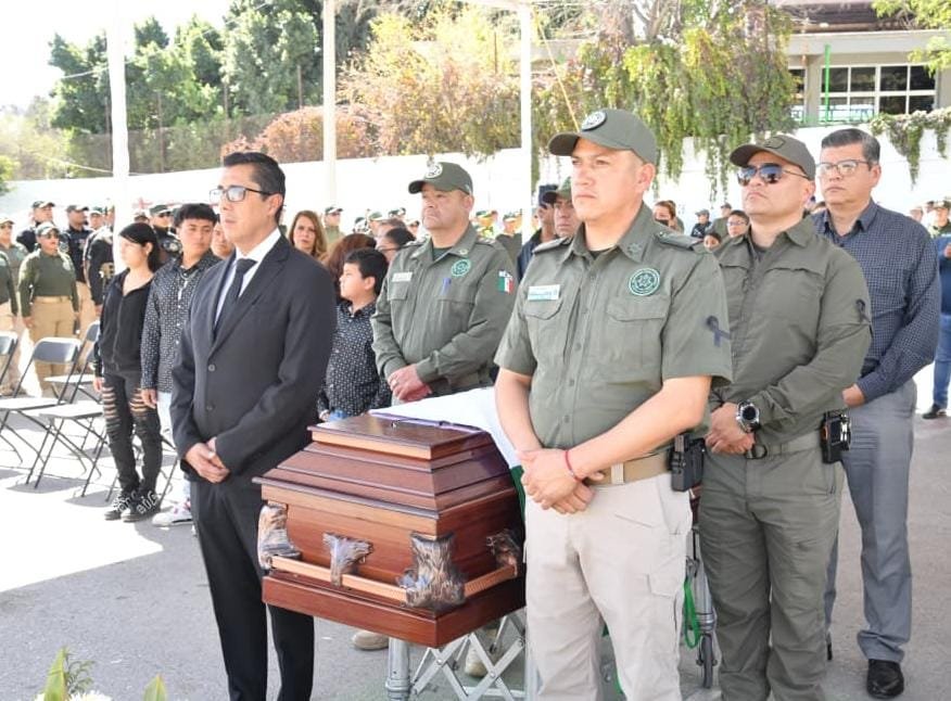 SOLEDAD DE GRACIANO SÁNCHEZ DESPIDE CON CEREMONIA A POLICÍA CAÍDO EN CUMPLIMIENTO DE SU DEBER