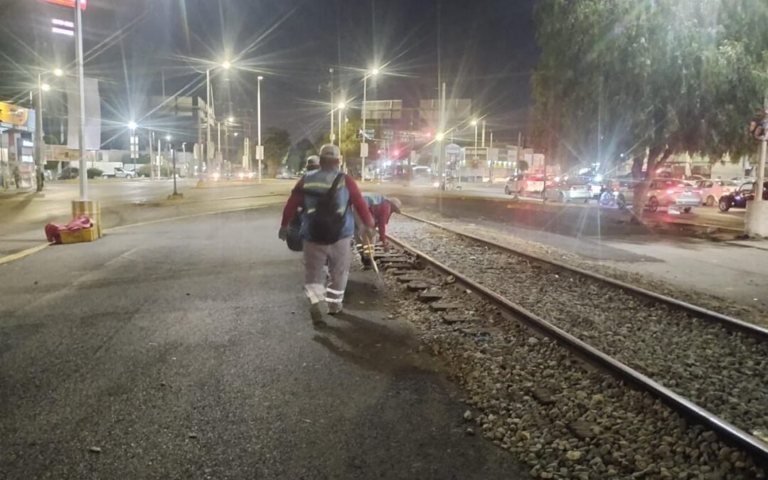 Gobierno de la Capital transforma espacios públicos con limpieza integral