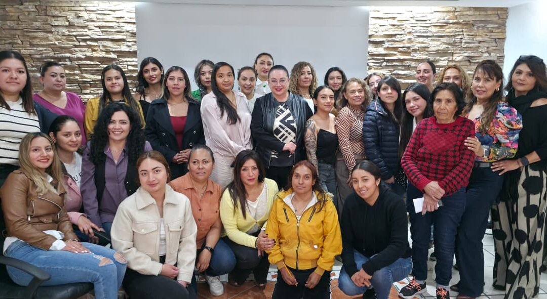 CONMEMORA GOBIERNO EL 8M CON JORNADAS DE CAPACITACIÓN EN DEPENDENCIAS