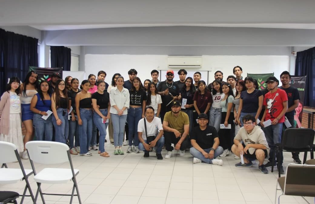 GOBIERNO ESTATAL LLEVA APOYOS Y FORMACIÓN A JÓVENES EN LA HUASTECA