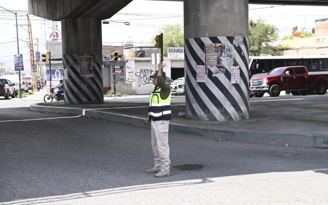 CIERRES VIALES POR OBRAS DE PUENTE VEHICULAR PERMITEN AVANZAR EN ÚLTIMA ETAPA DE CONSTRUCCIÓN