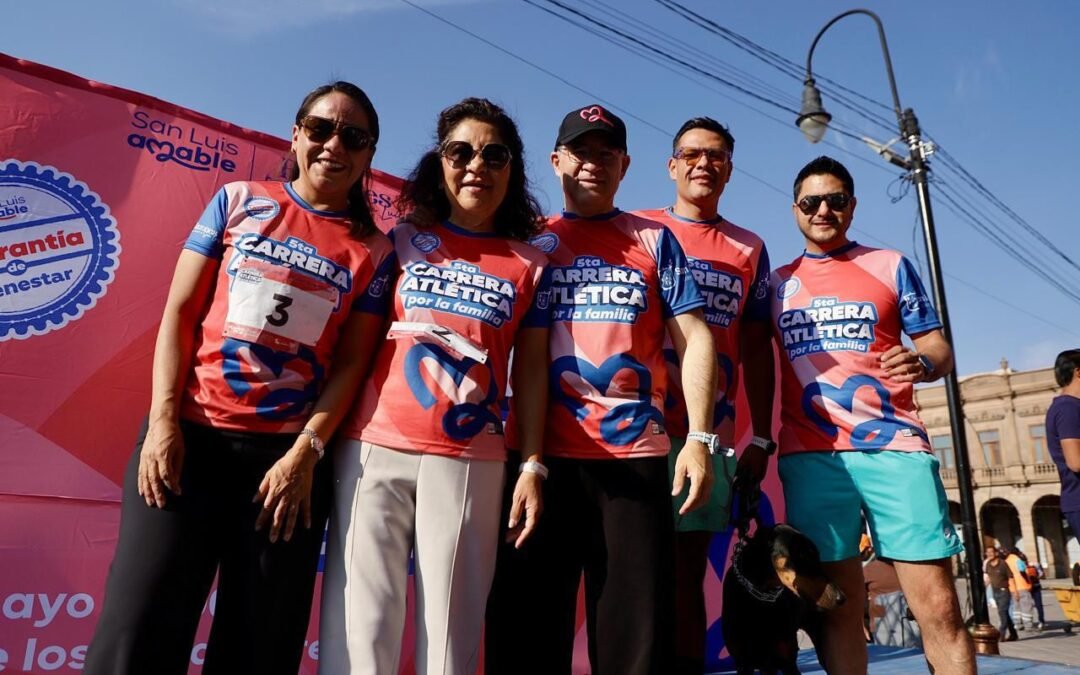Más de 2 mil atletas celebran la unión en la Carrera por la Familia del DIF Municipal