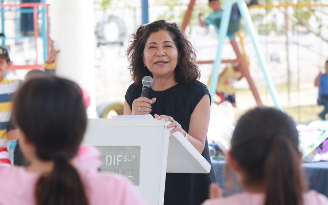 DIF Municipal y Comité de Damas CMIC celebran el Día de la Niñez en Mesa de Conejos