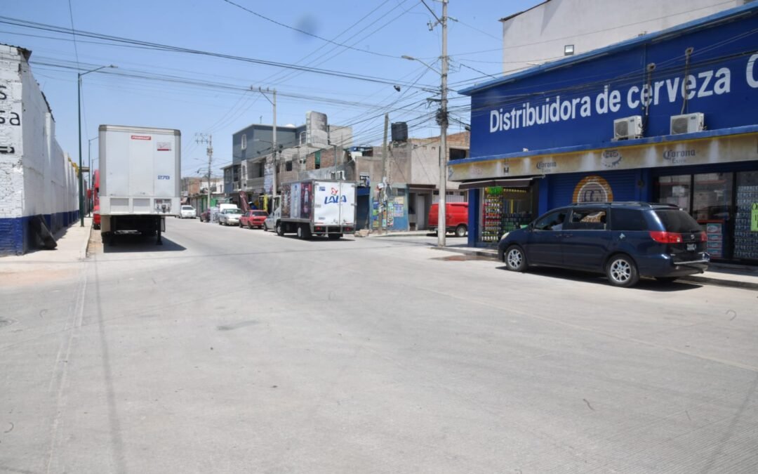 JUAN MANUEL NAVARRO DESTACA TRANSFORMACIÓN PERIFÉRICA CON PAVIMENTACIÓN EN AVENIDA CAMINO A LA LIBERTAD