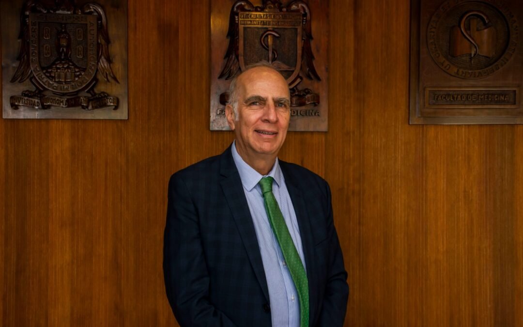 Enfermedad renal crónica y nuevos tratamientos, temas centrales de curso en la Facultad de Medicina de la UASLP