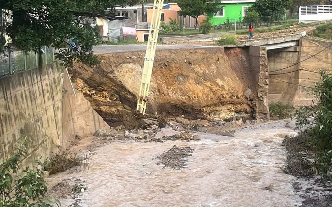 GOBIERNO ESTATAL COORDINA APOYO POR LLUVIAS EN EL ALTIPLANO