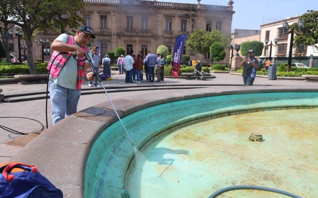 Gobierno de la Capital mejora la imagen urbana de la Plaza de El Carmen con acciones integrales